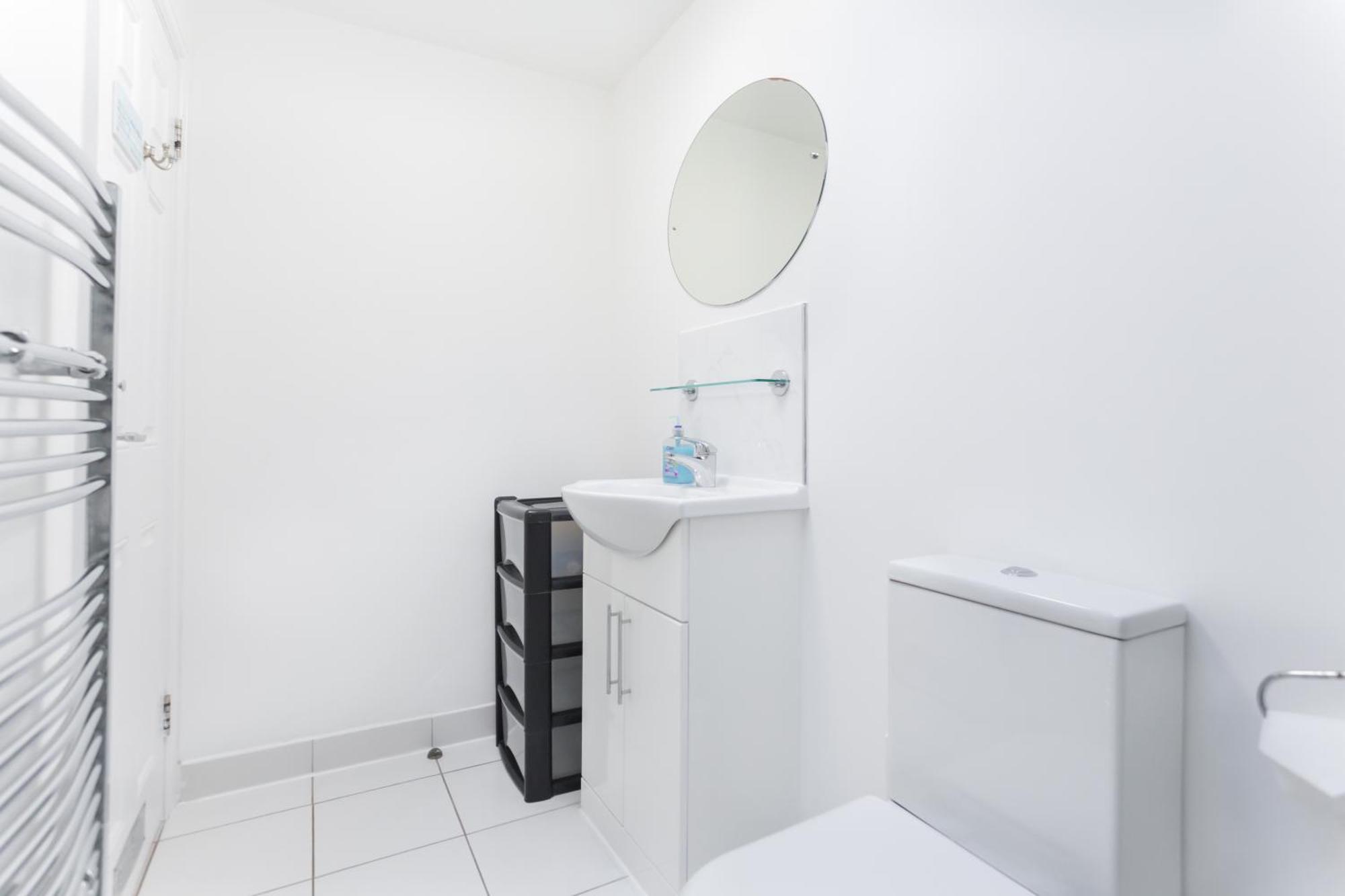 Wood Green Budget Rooms - Next To Mall & Metro Station - 10 Min To City Center Λονδίνο Εξωτερικό φωτογραφία