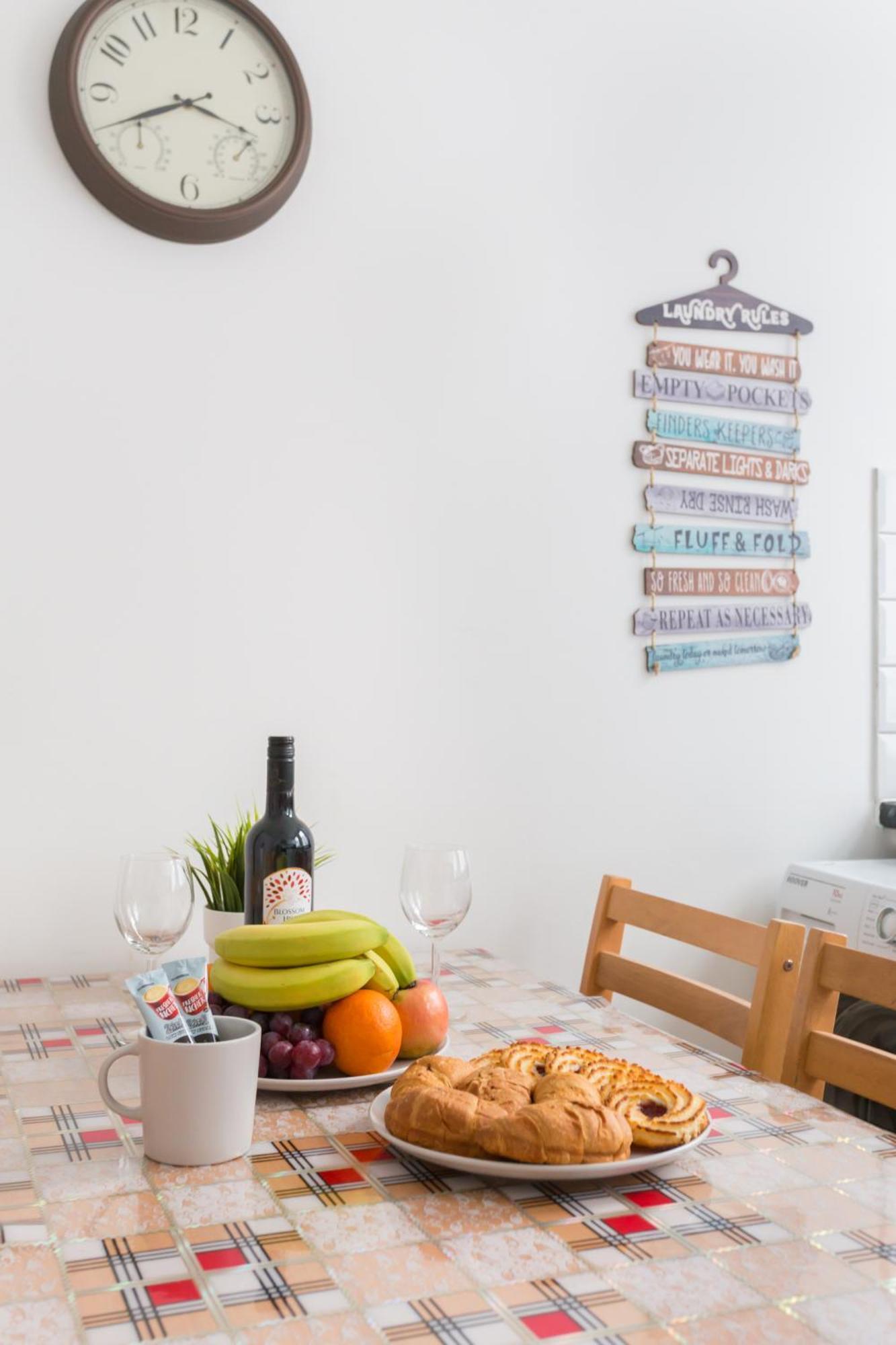 Wood Green Budget Rooms - Next To Mall & Metro Station - 10 Min To City Center Λονδίνο Εξωτερικό φωτογραφία