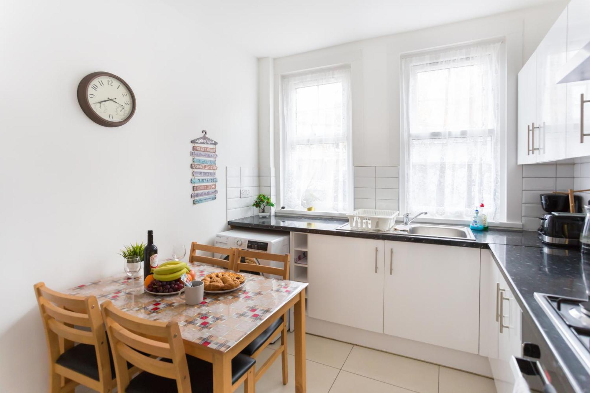 Wood Green Budget Rooms - Next To Mall & Metro Station - 10 Min To City Center Λονδίνο Εξωτερικό φωτογραφία